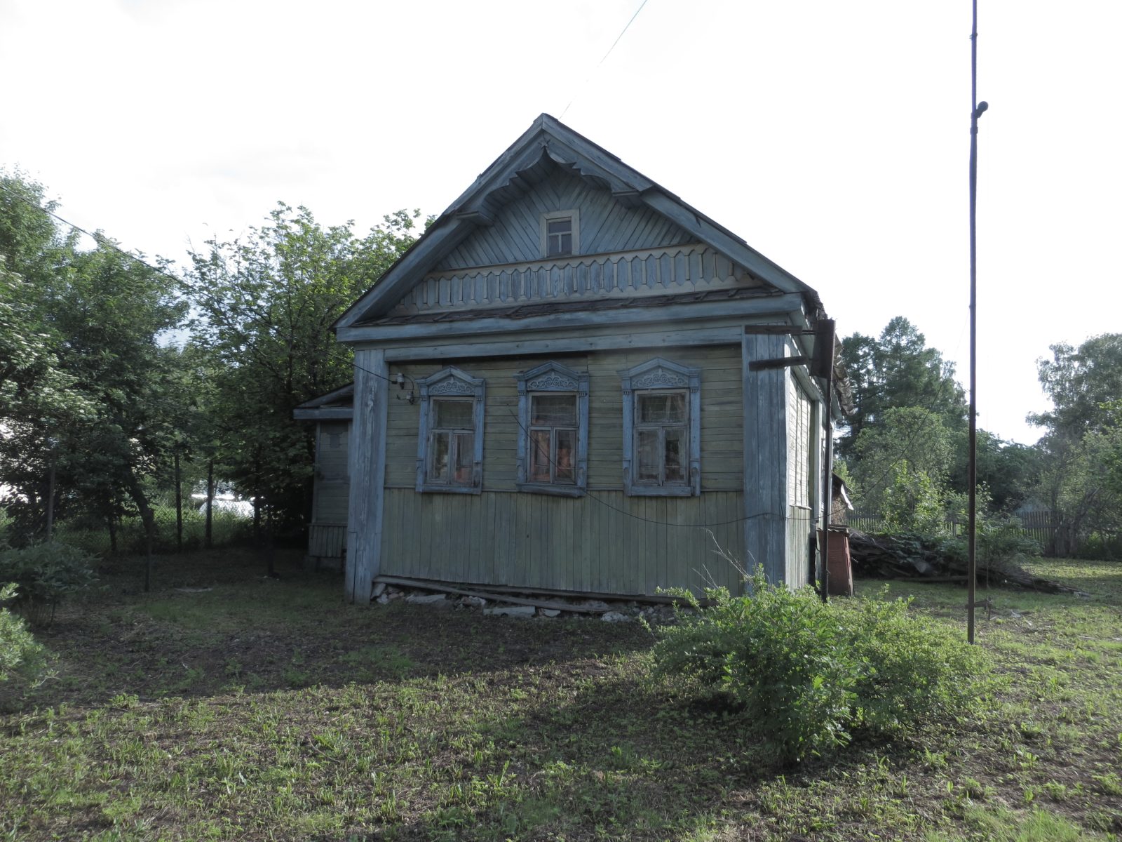 Дом и зем.участок в пгт Редкино