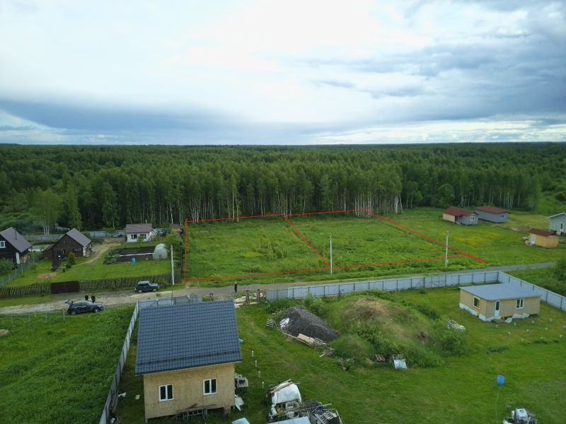 Земельный участок   в  пгт Редкино