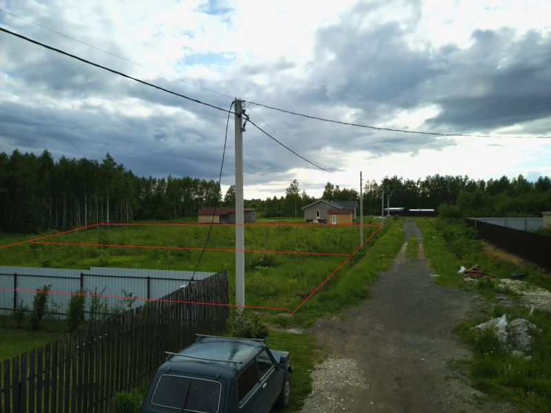 Земельный участок   в  пгт Редкино