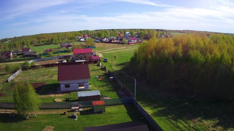 Земельный участок  15 сот  в  пгт Редкино