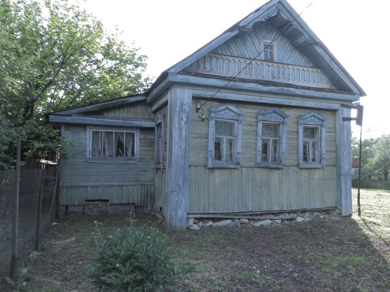 Дом и зем.участок в пгт Редкино