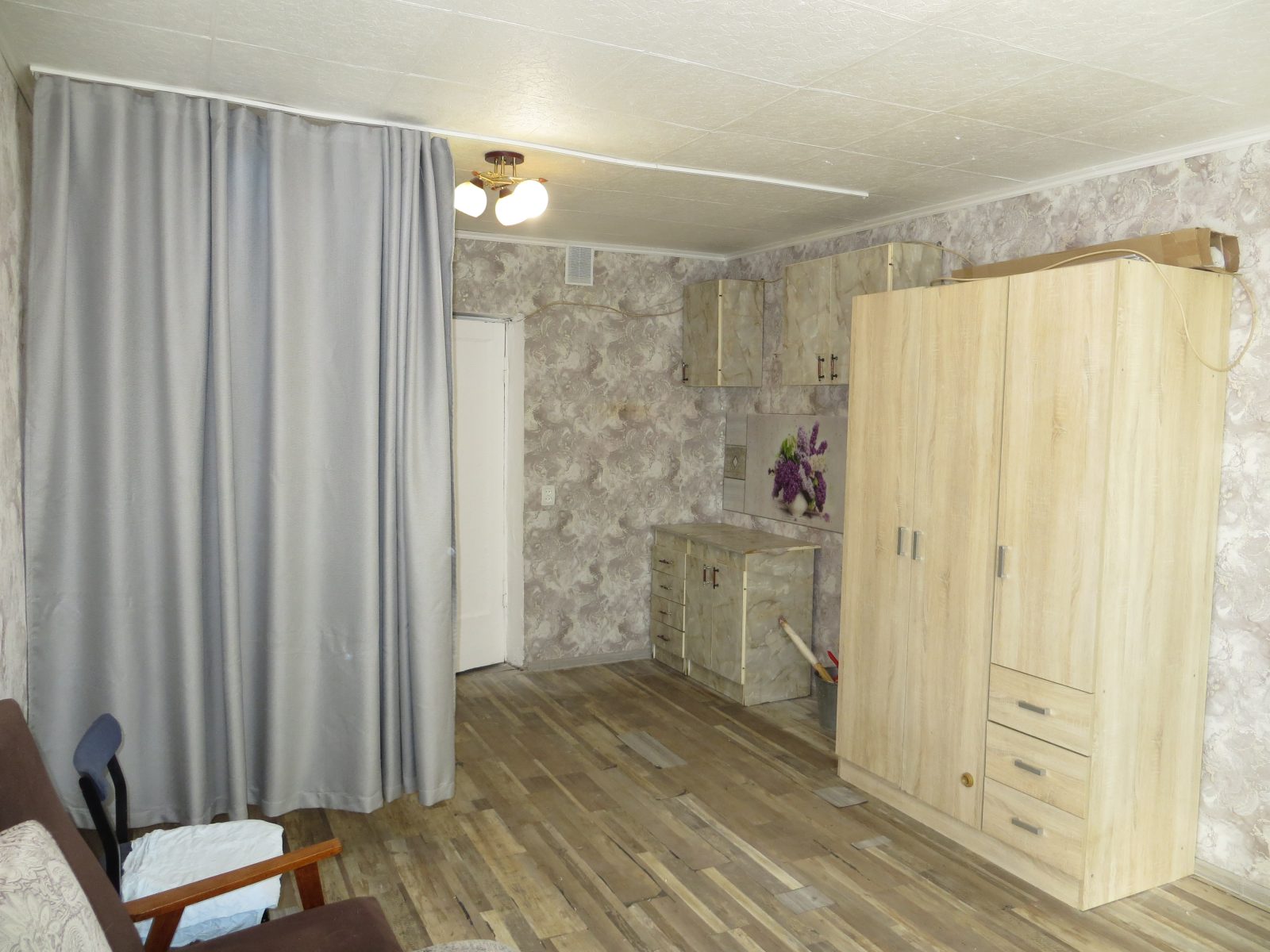 Комната  19,6 кв.м.  пгт Редкино