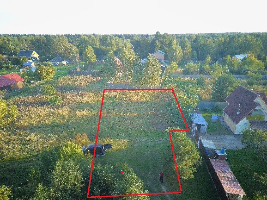 Земельный участок в д. Борцино