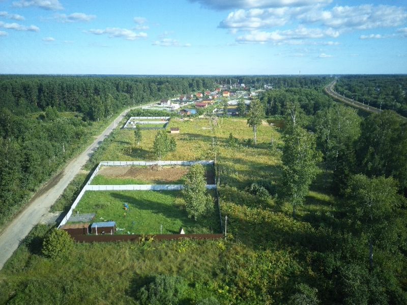 Земельный участок   16,5 соток в  пгт Редкино