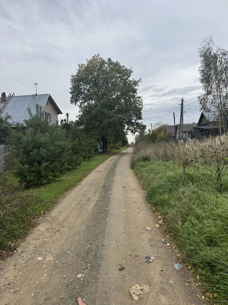 Земельный участок   в  д. Артемово